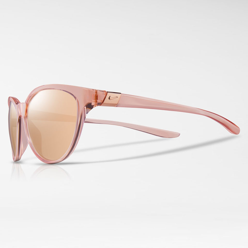 NIKE Model:City Persona Size:Medium Lens:Mirror