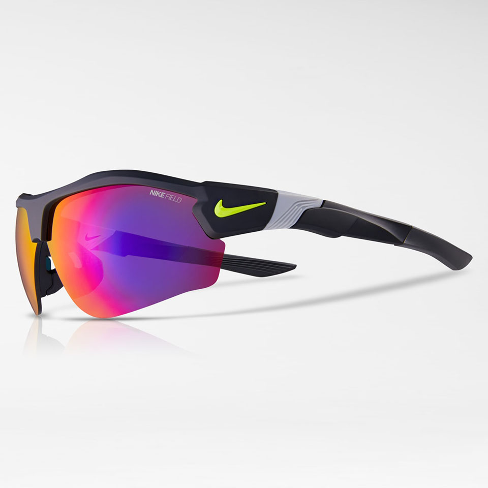 NIKE Model:Snow X3 Lens:Field Tint Size:Medium